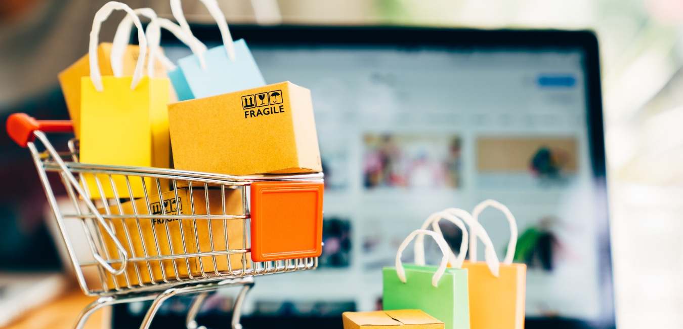 Scopri di più sull'articolo Fare la spesa con un click: gli italiani scoprono l’e-commerce. (con Manuela Colombini)